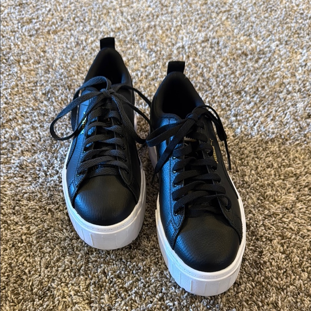 Black and White Low-Top Sneakers with Soft Material